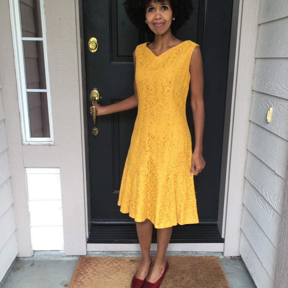 Vintage all over lace dress margigold yellow